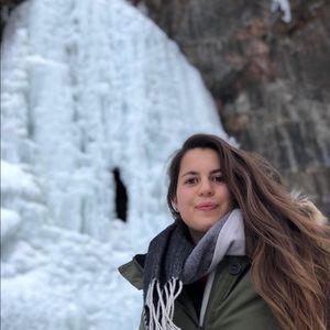 Meet your Posher, Joanna